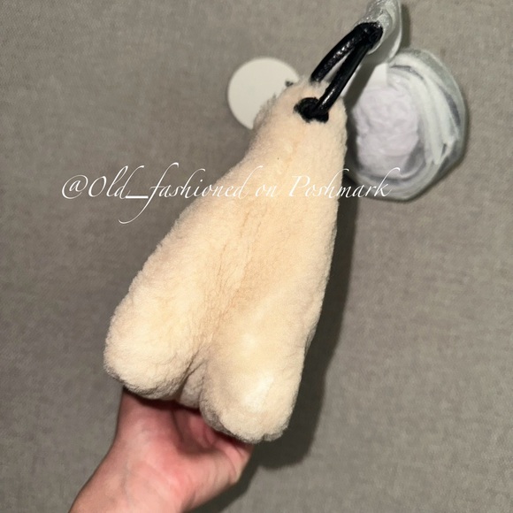 Price Firm - STAUD Shearling Valerie Bag - Picture 9 of 12